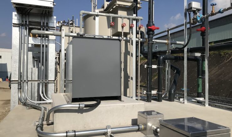 工場内の機器新設電源工事写真